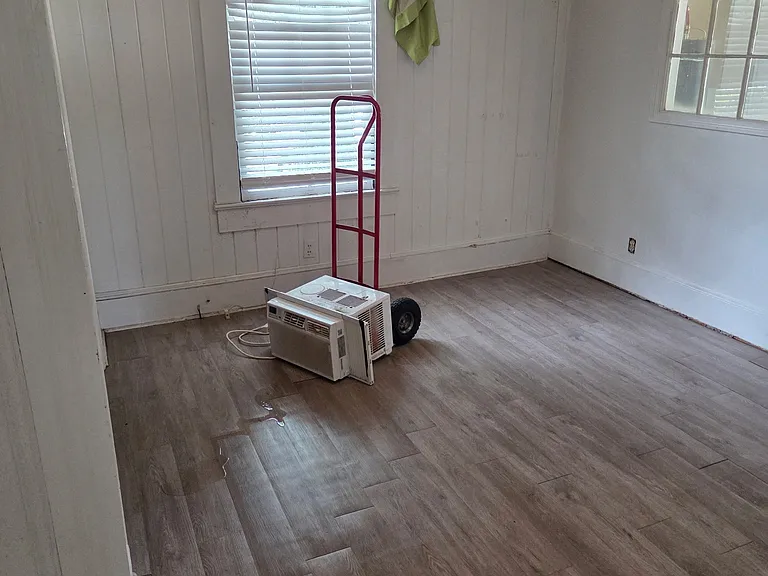 2924 Millerfield Rd — Photo 10