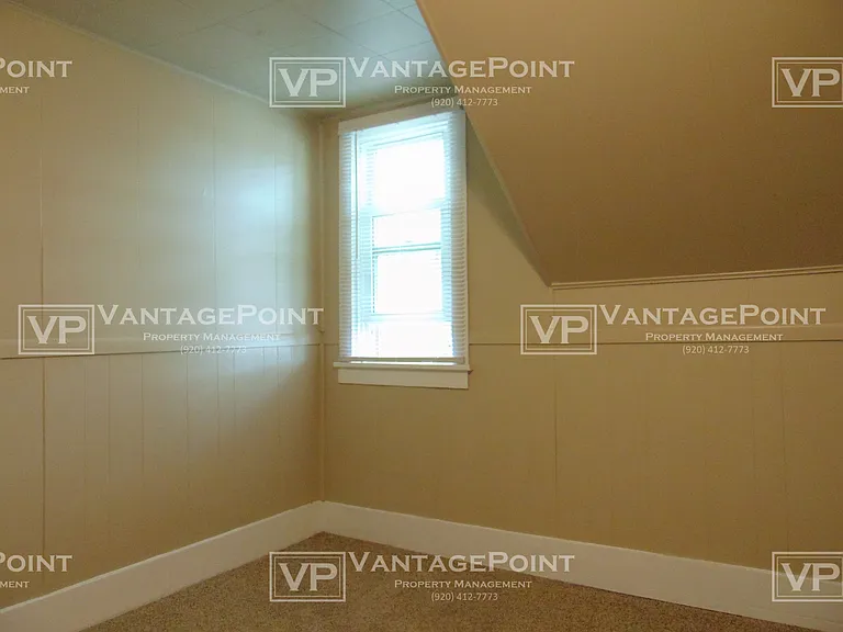 311 Victoria St — Photo 10