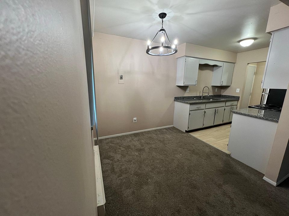 Dinning Room-3