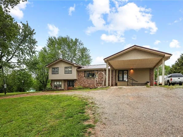 2245 NE Highway 160, Columbus, KS 66725