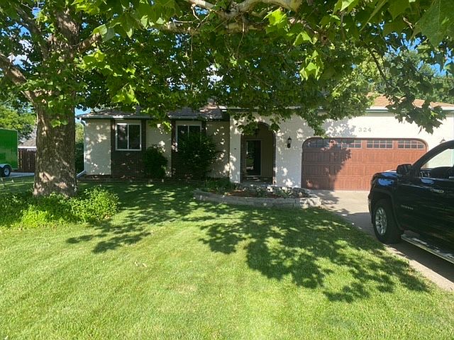 1st image of 324 Broadmoor Dr