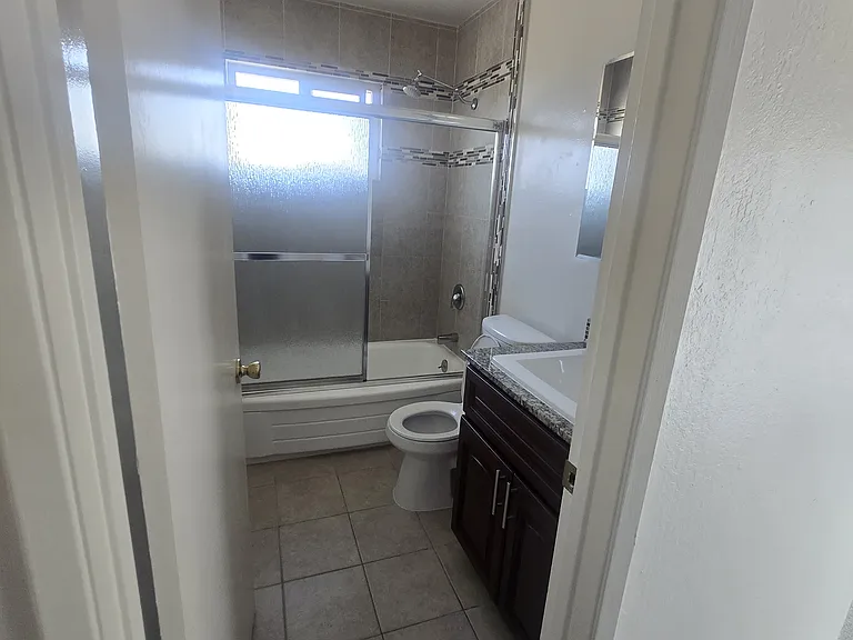255 MacArthur Boulevard — Photo 72