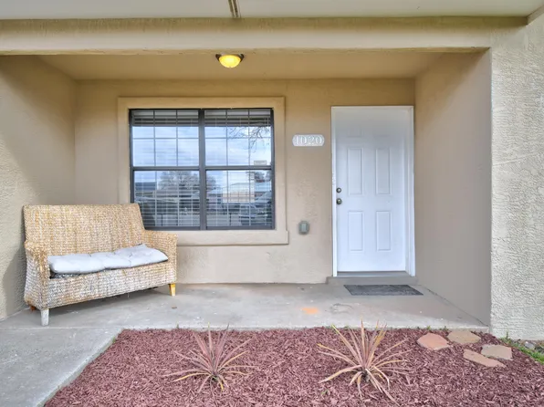 1020 Spruce Ct SE, Los Lunas, NM 87031