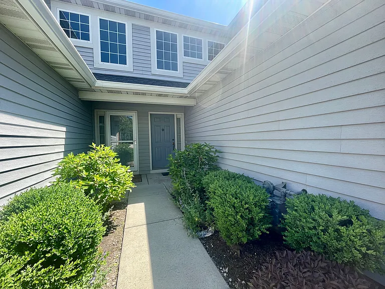 1707 S Candlestick Way — Photo 3