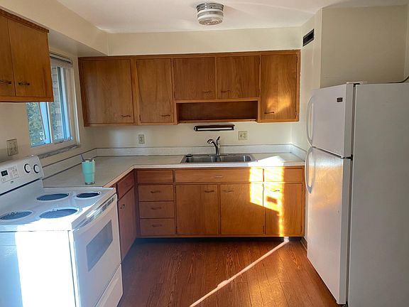 5th image of 161 W Como Ave #C