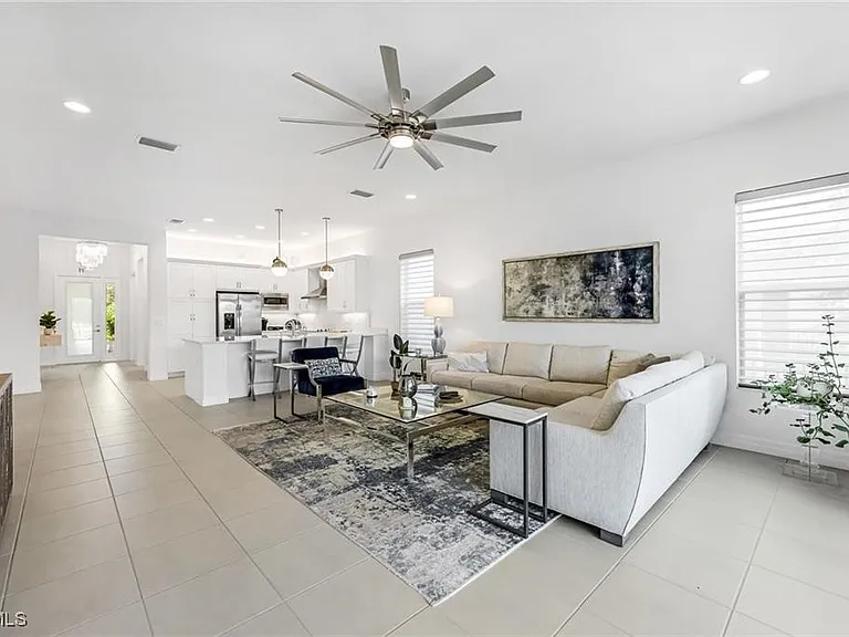 11502 Meadowrun Cir — Photo 4