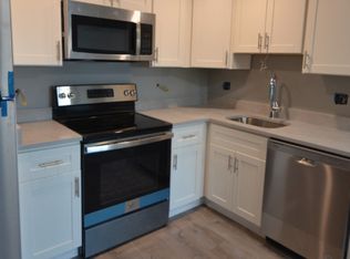 117 Cross St #6, Somerville, MA 02145