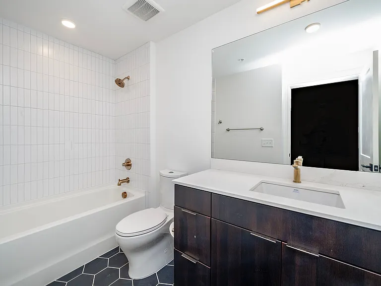 615 Peace St #306 — Photo 20