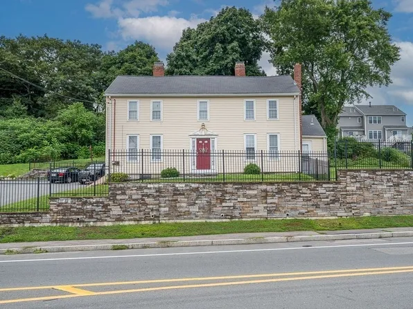 231 Lakeside Ave, Marlborough, MA 01752