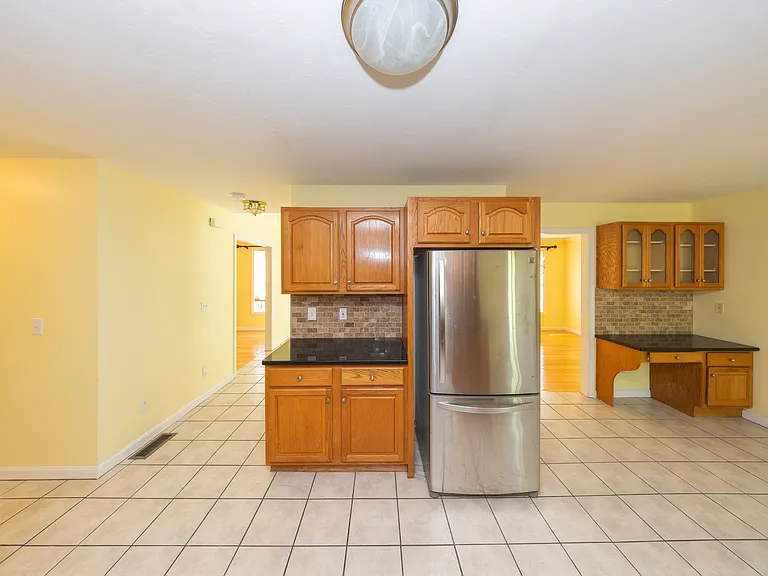 469 Walnut St — Photo 60