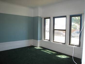 3rd image of 282 Euclid Ave
