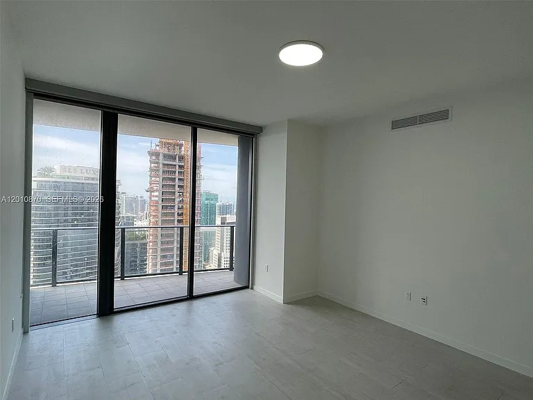 1000 Brickell Plz #5908 — Photo 17