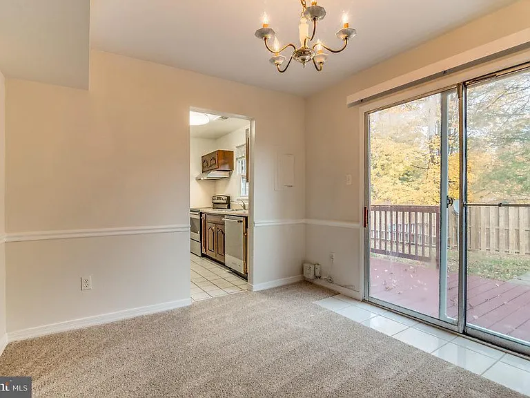 7732 Matisse Way — Photo 10