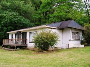 46 Slope Dr, Franklin, NC 28734