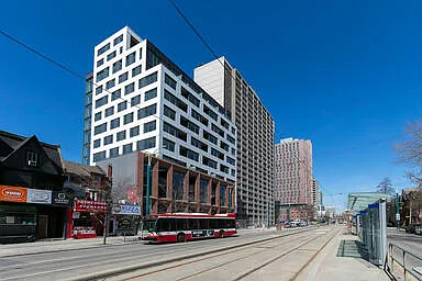 664 Spadina Ave — Photo 2