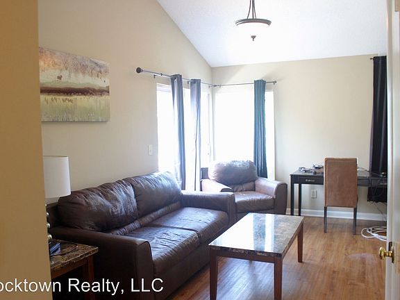 4th image of 1314 Bradley Dr #1314