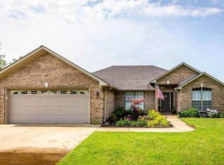 17 Graddy Loop, Vilonia, AR 72173