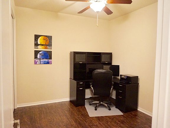 3rd image of 3564 Spencer Ln