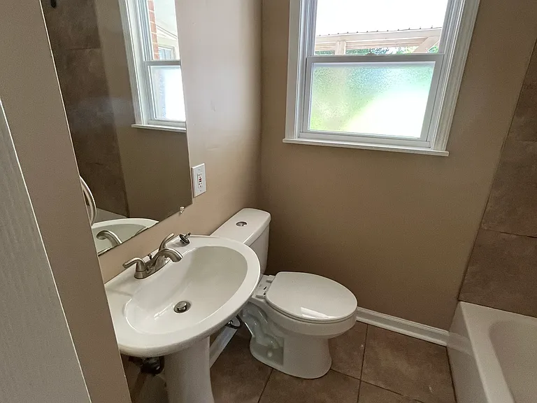 11706 Maple Way — Photo 6
