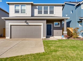 2932 V St, Springfield, OR