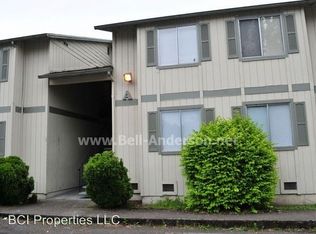 1601 Maple Ln, Kent, WA 98030
