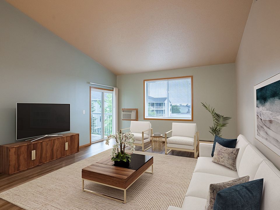 Fargo, ND West Lake Apartments | Living