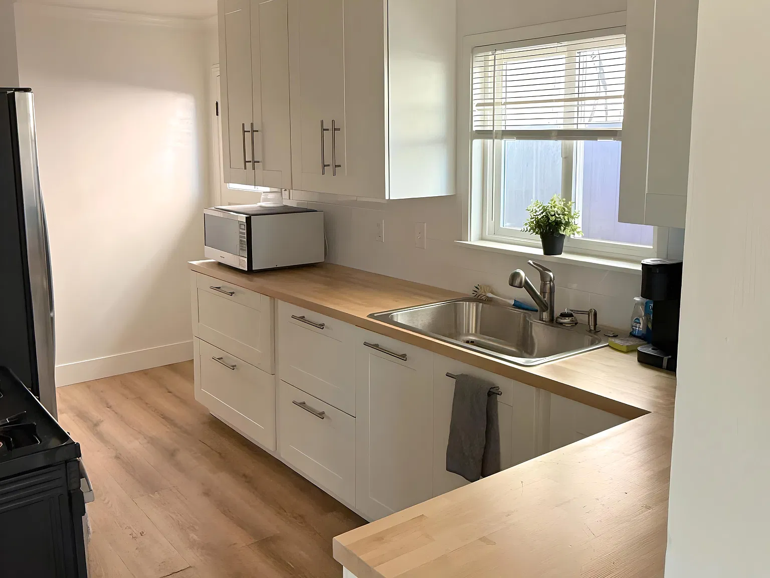 2 bed, 1200 sqft, $3,500 — Photo 4