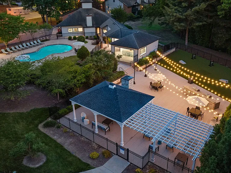 Outdoor Lounges & Fireplace