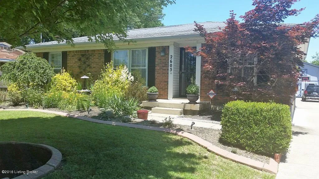 2605 Lower Hunters Trce photo 1