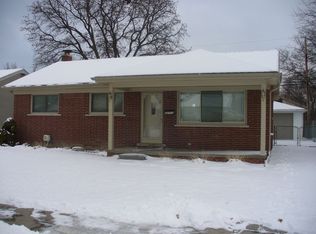 22712 Port St, Saint Clair Shores, MI 48082