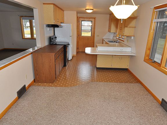 2nd image of 2316 N Walnut St