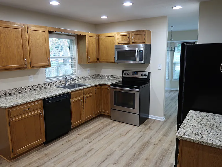 Great Kitchen!