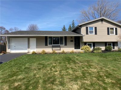 93 Sonnet Dr, Rochester, NY, 14626