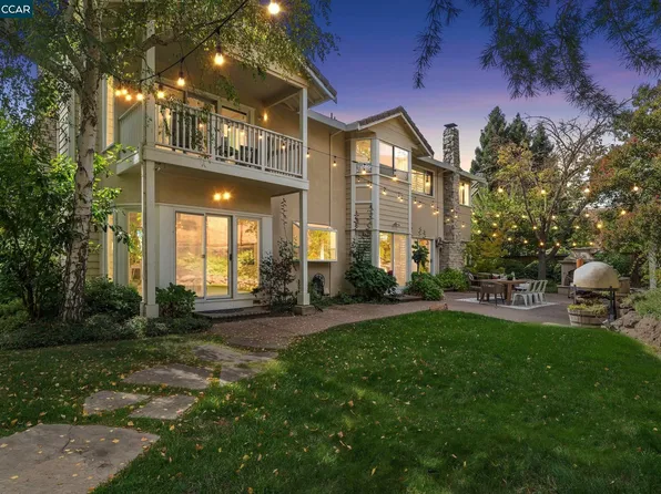 40 Edinburgh Pl, Danville, CA 94526