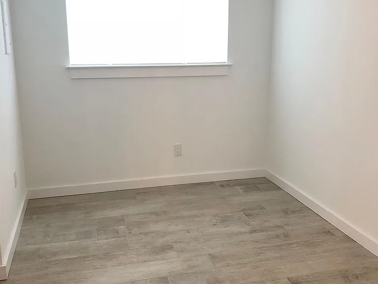 1840 Burton Dr #158 — Photo 11