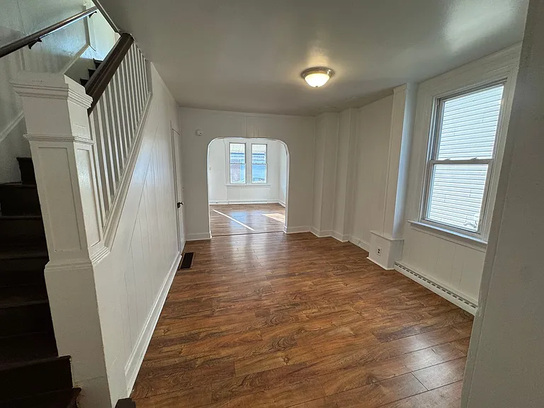 638 N Franklin St — Photo 8
