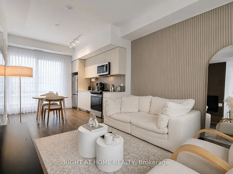 1612 Charles St #428 — Photo 25