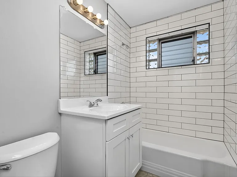 34-46 Kensington Apartments — Photo 32