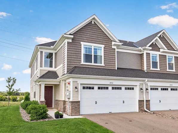 1852 Tyrone Dr, Shakopee, MN 55379