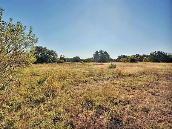 5th image of 1705 Great Oaks Dr