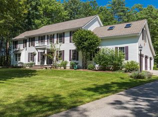 7 Fieldstone Dr, Dover, NH 03820