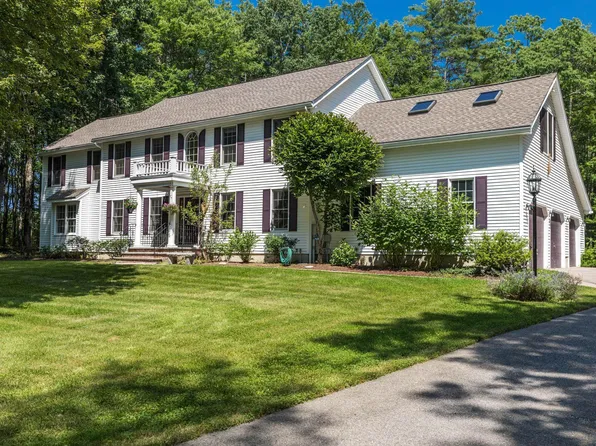 7 Fieldstone Drive, Dover, NH 03820