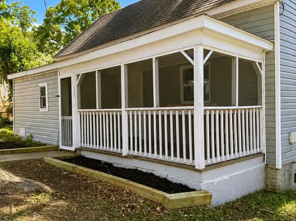 115 1st St, Gaffney, SC 29340