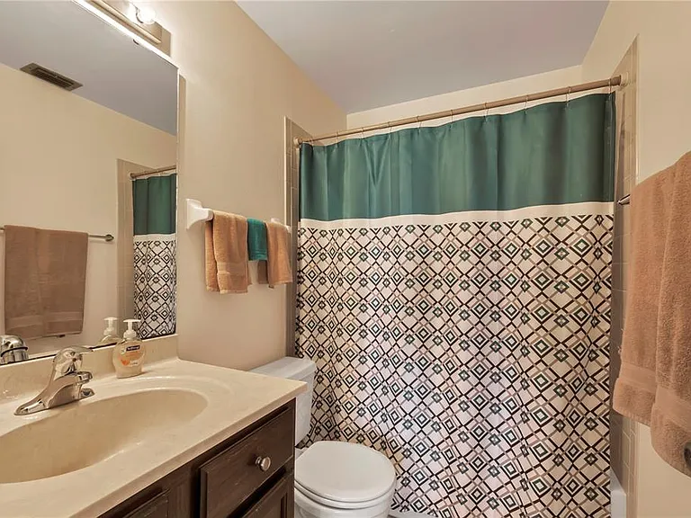 5205 Lake Village Dr #16 — Photo 21