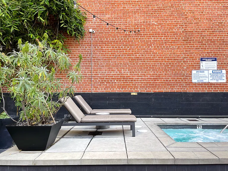 460 S Spring St #1105 — Photo 31