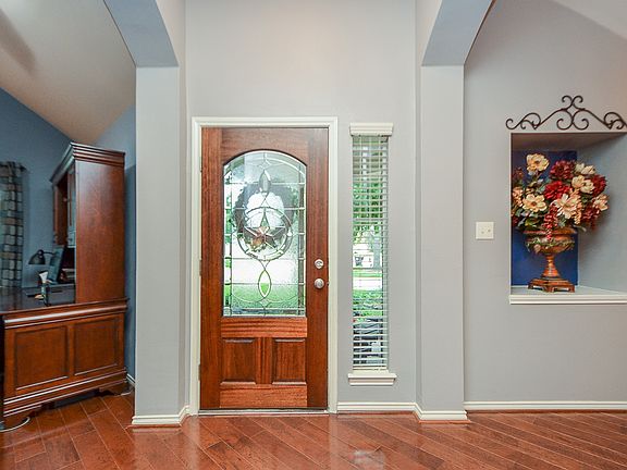 3rd image of 2534 Llano Springs Dr