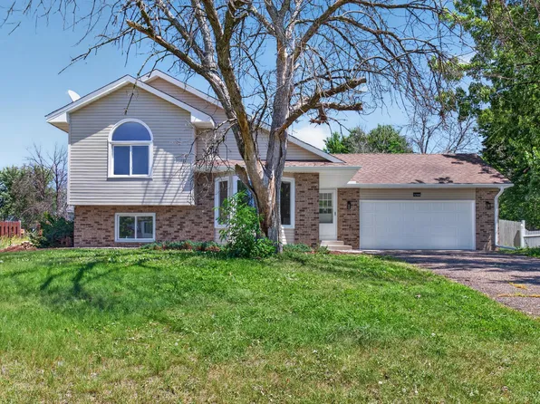 12365 Jonquil St NW, Coon Rapids, MN 55433