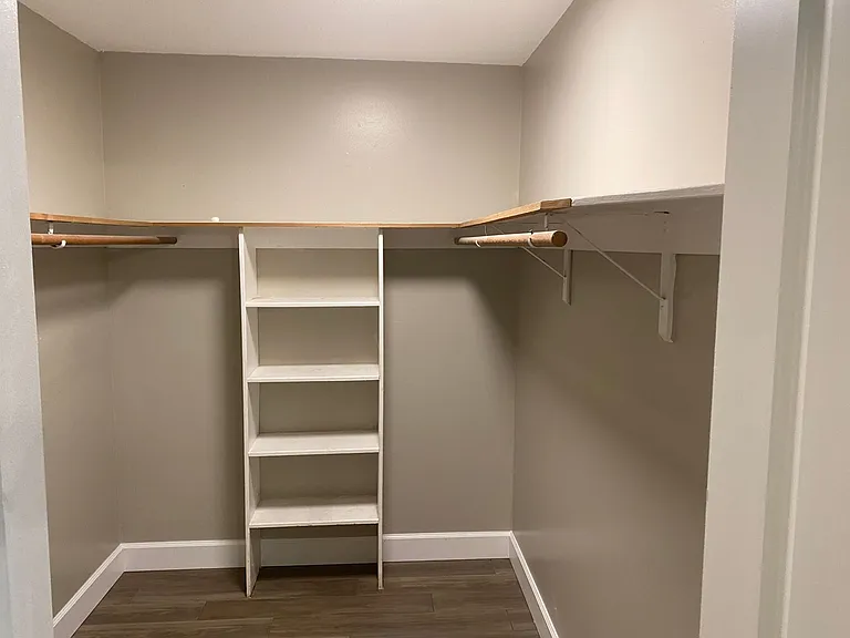 3052 Unkaterri Ln — Photo 17