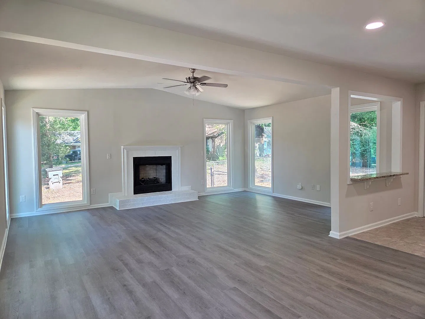 3 bedroom in Charlotte — Photo 3