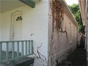 4th image of 1033 Sandusky Ave